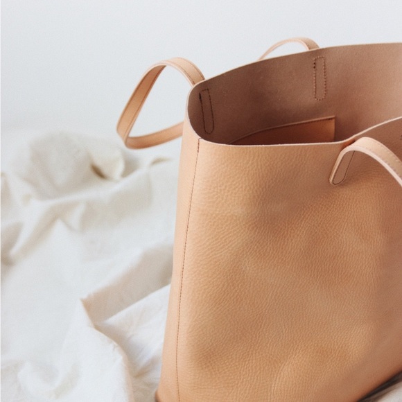 Sjaelv Leather Tote - Picture 3 of 14